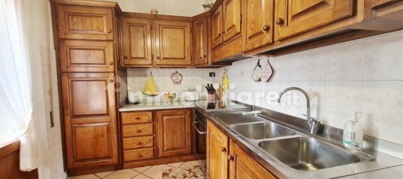 3 Schlafzimmer Villa in Capannori, Italy, Nr. 294429 2