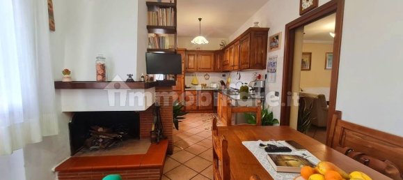 3 Schlafzimmer Villa in Capannori, Italy, Nr. 294429 11