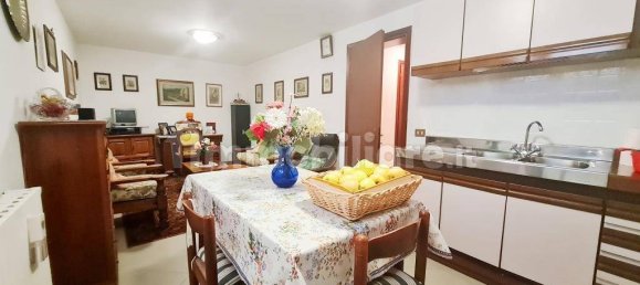 3 Schlafzimmer Villa in Capannori, Italy, Nr. 294429 23