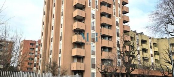 2 rooms Apartment in Segrate, Italy No. 26717 2