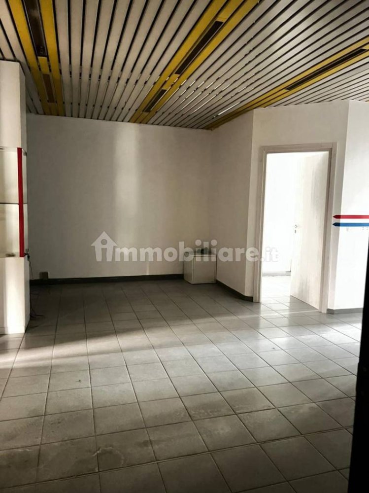 3 rooms Commercial property in Venaria Reale, Italy No. 274586