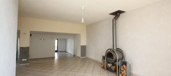 2 Schlafzimmer Wohnung in Marly, France, Nr. 258224 3