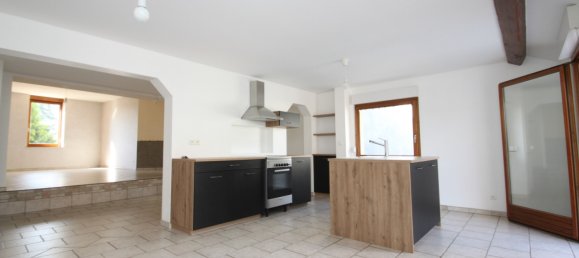 2 Schlafzimmer Wohnung in Marly, France, Nr. 258224 2