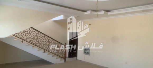 7 bedrooms Villa in Al Uraibi, UAE No. 107342 4