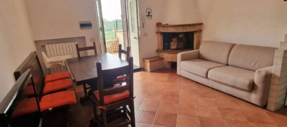 Apartamento de 3 dormitorios en Vicovaro, Italy No. 68980 2
