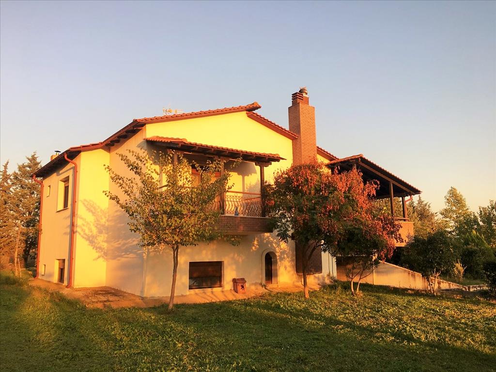 5 bedrooms Commercial property in Lagkadas, Greece No. 4506