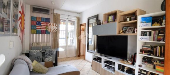 2 rooms Apartment in Rozzano, Italy No. 330327 8
