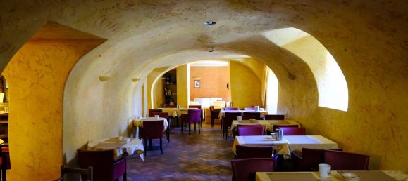 1708m² Commercial property in Borno, Italy No. 283097 4