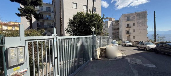 3 bedrooms Apartment in Naples, Italy No. 106407 26