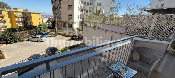 3 bedrooms Apartment in Naples, Italy No. 106407 7