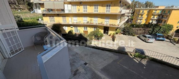 3 bedrooms Apartment in Naples, Italy No. 106407 6