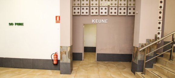 140m² Commercial property in Las Palmas De Gran Canaria, Spain No. 149209 14