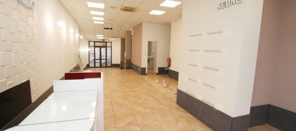 140m² Commercial property in Las Palmas De Gran Canaria, Spain No. 149209 12