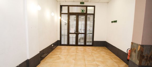 140m² Commercial property in Las Palmas De Gran Canaria, Spain No. 149209 6