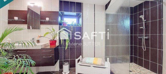 4 bedrooms House in Laloeuf, France No. 44380 5