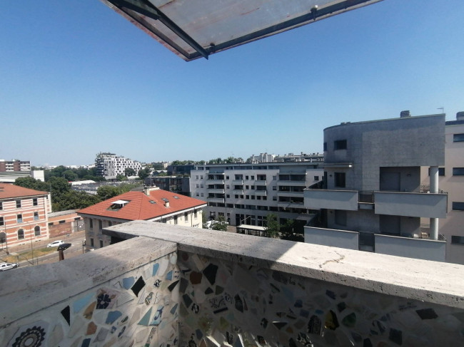 2 bedrooms Penthouse in Milan, Italy No. 354852