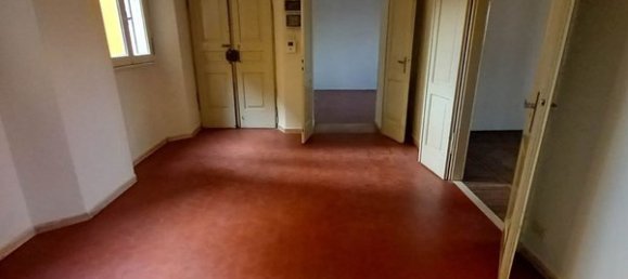 6 rooms Apartment in Modena, Italy No. 215938 11