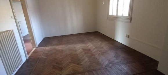 6 rooms Apartment in Modena, Italy No. 215938 5