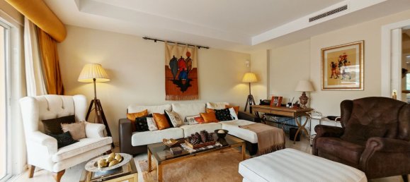 3 غرف نوم بانتهاوس في Marbella, Spain رقم 138330 7