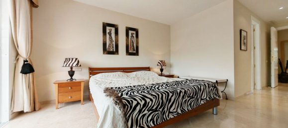 3 غرف نوم بانتهاوس في Marbella, Spain رقم 138330 14