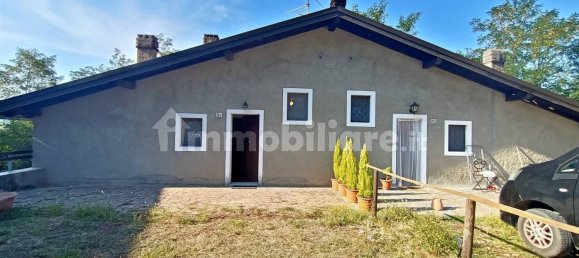 2 bedrooms House in Castiglione dei Pepoli, Italy No. 160825 4