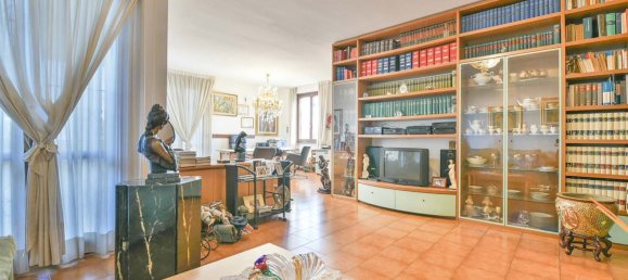 6 bedrooms House in Montorfano, Italy No. 361936 4