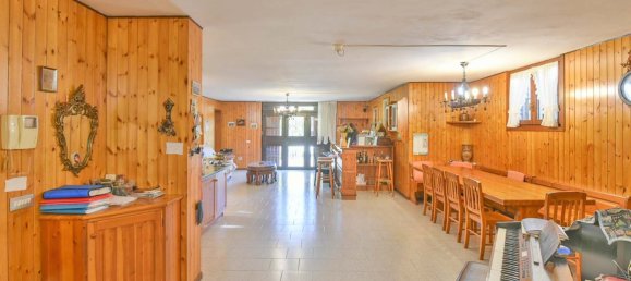 6 bedrooms House in Montorfano, Italy No. 361936 16