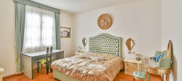 6 bedrooms House in Montorfano, Italy No. 361936 8