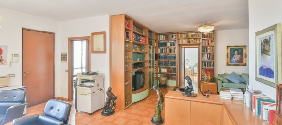 6 bedrooms House in Montorfano, Italy No. 361936 2