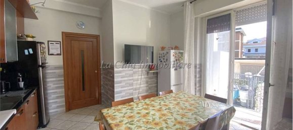 2 غرف نوم شقة في Novara, Italy رقم 336226 3