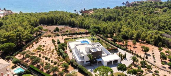 Villa de 5 dormitorios en Alvor, Portugal No. 186954 3