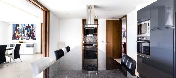 Villa de 5 dormitorios en Alvor, Portugal No. 186954 11