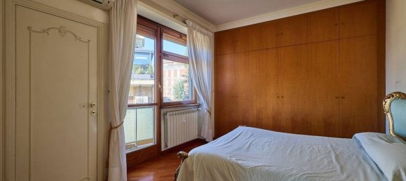 3 bedrooms Penthouse in Rome, Italy No. 71054 15