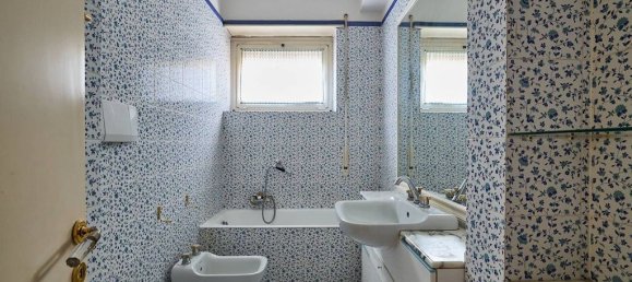 3 bedrooms Penthouse in Rome, Italy No. 71054 16