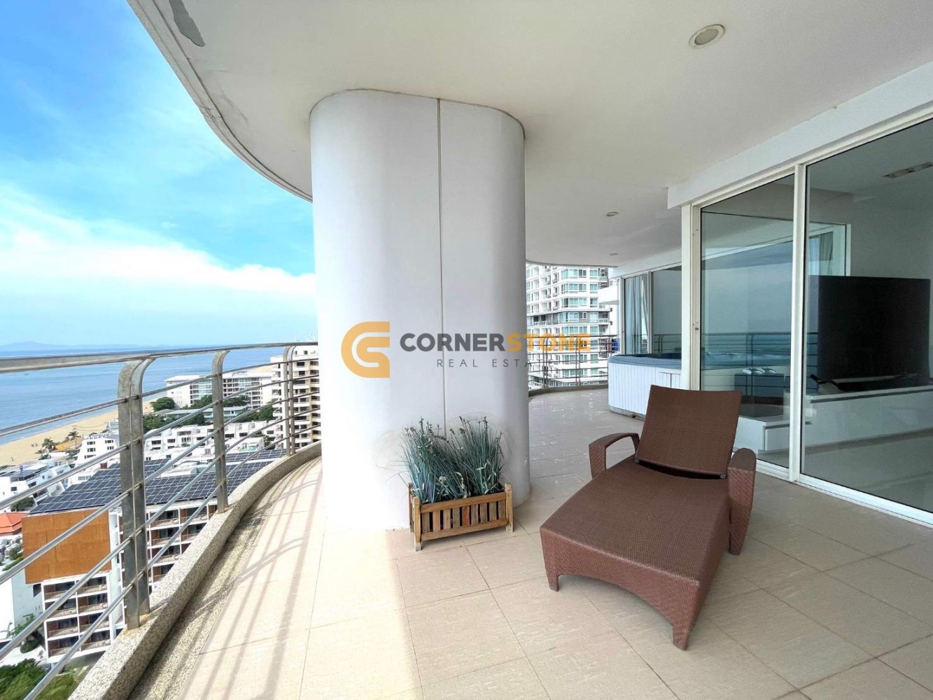 268m² Condo in Pattaya, Thailand No. 19491