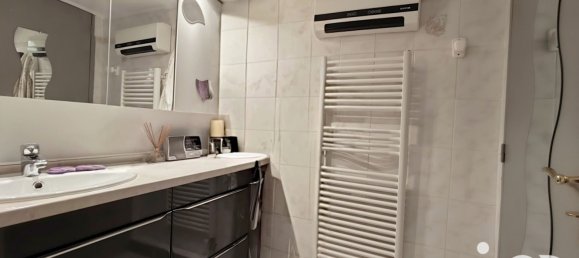 2 bedrooms House in Clichy-sous-Bois, France No. 296381 14