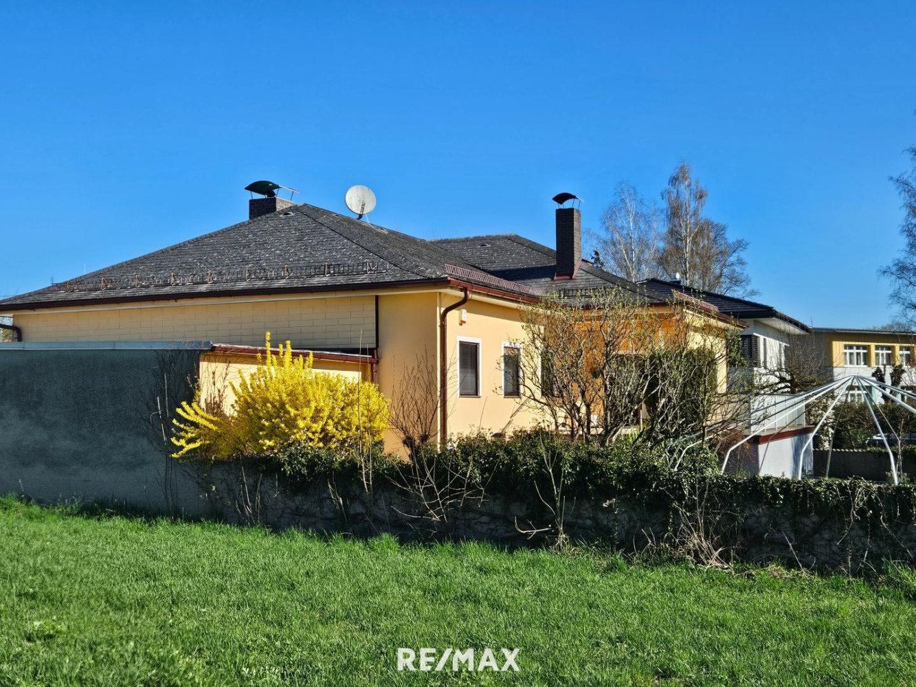 Bungalow de 5 habitaciónes en Braunau am Inn, Austria No. 141416