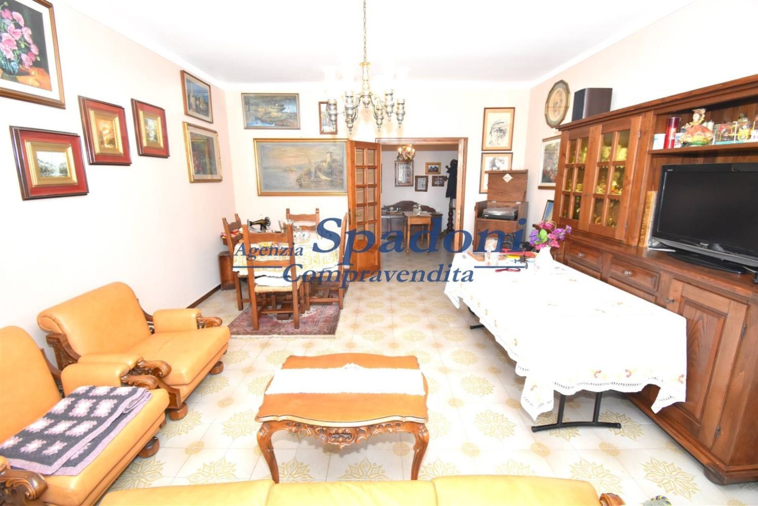 5 rooms Apartment in Monsummano Terme, Italy No. 79253