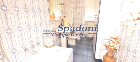 5 rooms Apartment in Monsummano Terme, Italy No. 79253 9
