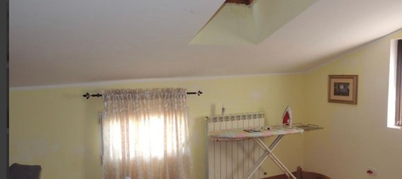 3غرفة شقة في Chignolo Po, Italy رقم 158175 7