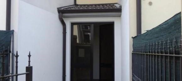 3غرفة شقة في Chignolo Po, Italy رقم 158175 2