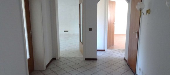 4-Zimmer Wohnung in Duisburg, Germany, Nr. 23164 6