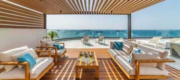 4 bedrooms Penthouse in Germasogeia, Cyprus No. 19448 4