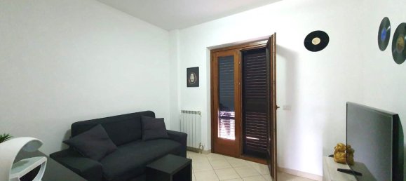 3 rooms Apartment in Civitella San Paolo, Italy No. 153530 14