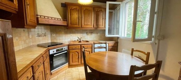 2 bedrooms House in Lot, France No. 304300 4