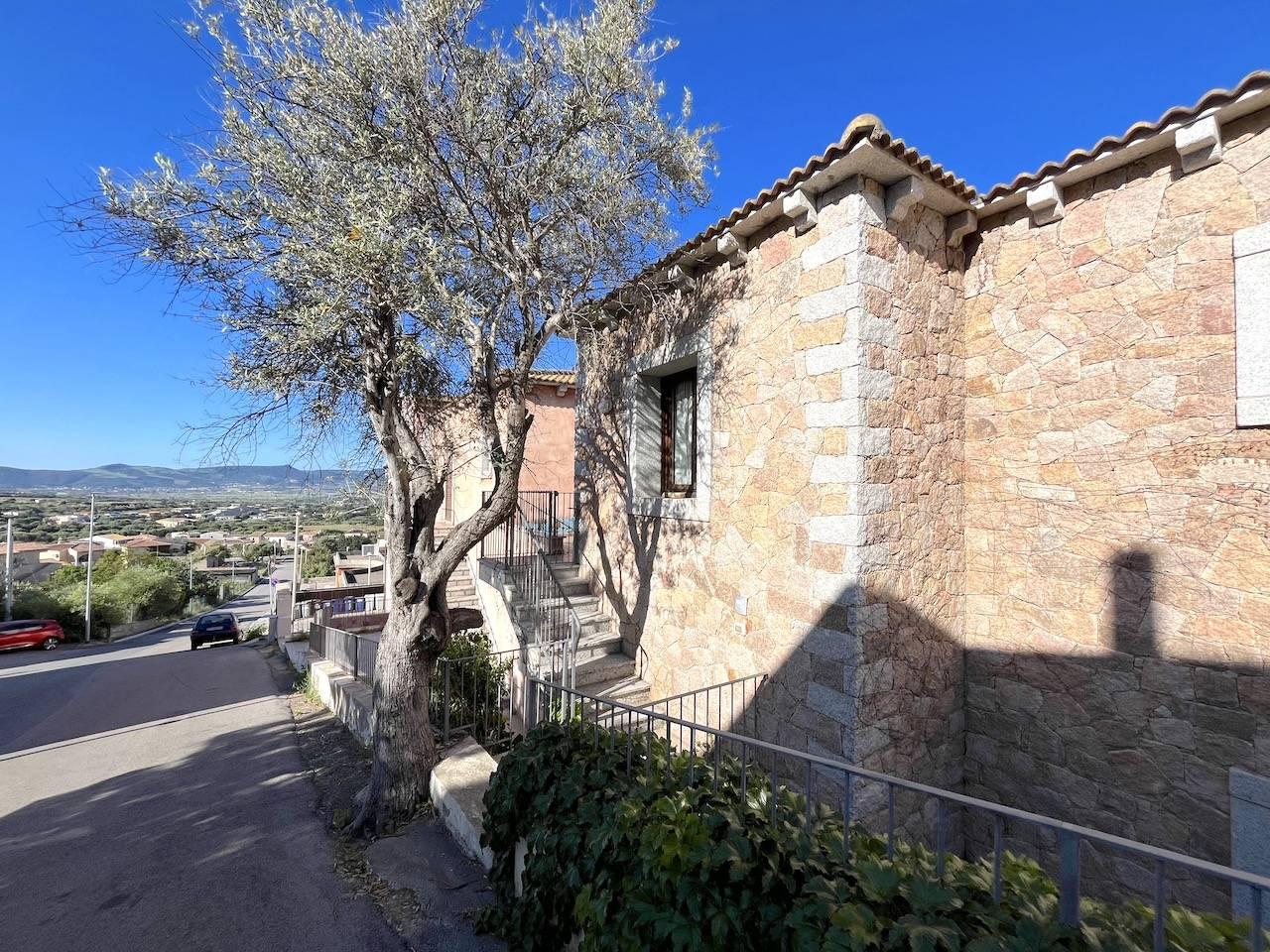 Квартира с 2 комнатами в Бадези, Италия № 150961