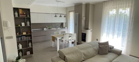 3 bedrooms Apartment in Podenzano, Italy No. 357357 8