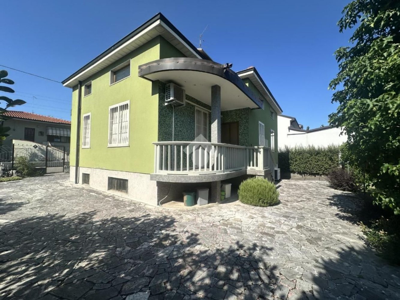 3-Zimmer Villa in Trezzo sull'Adda, Italy, Nr. 338102