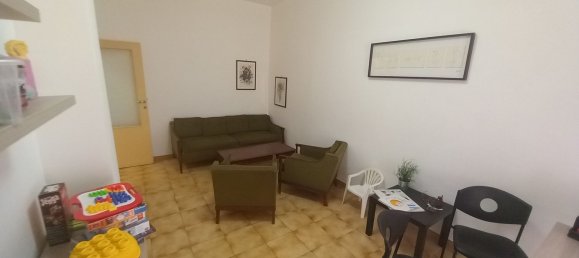 4 rooms House in Rome, Italy No. 170314 11