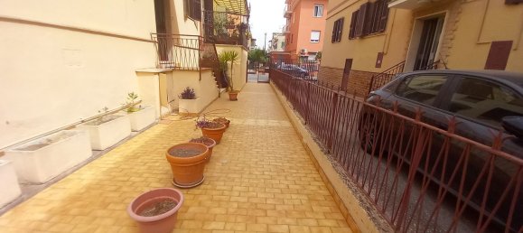 4 rooms House in Rome, Italy No. 170314 28